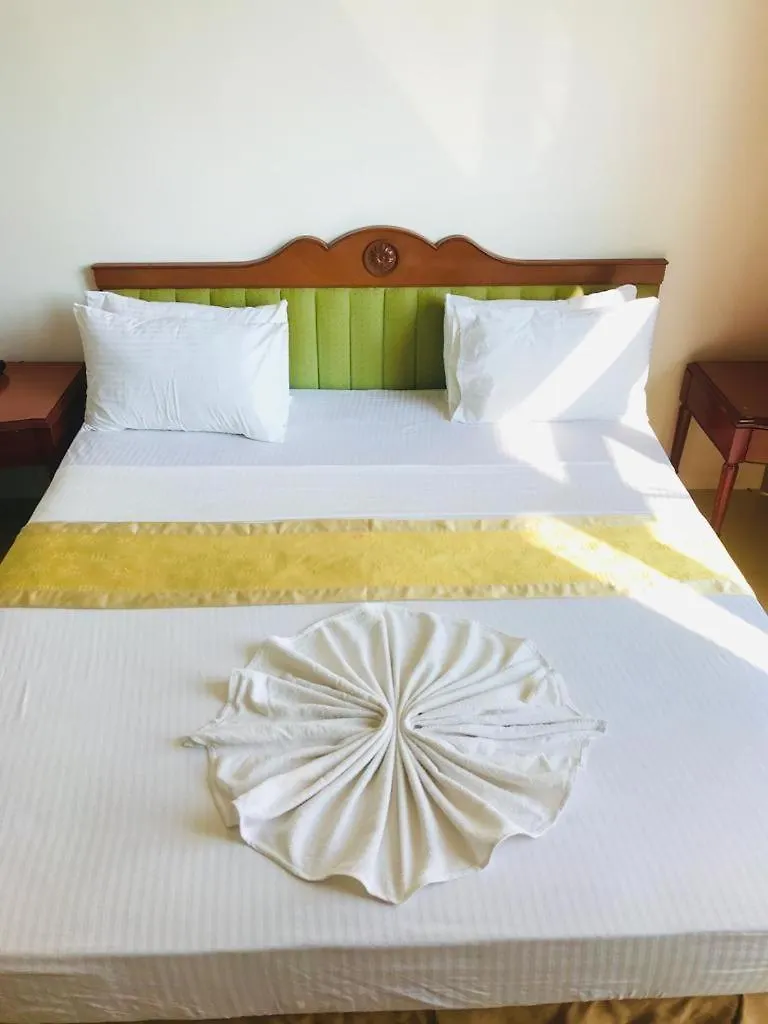 Airport Hotel Dream Paradise Dandugama 2*,